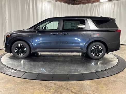 New 2026 Kia Carnival LXS image 6