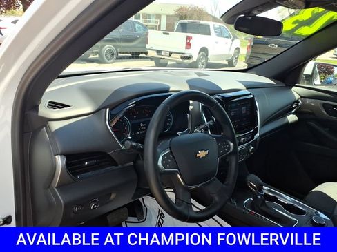 Used 2023 Chevrolet Traverse LT FWD image 14