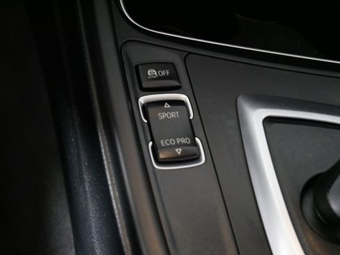 Used 2015 BMW 320i xDrive Sedan AWD/4WD image 30