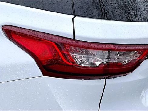 Used 2018 Chevrolet Traverse Premier w/ LPO, Floor Liner Package image 32