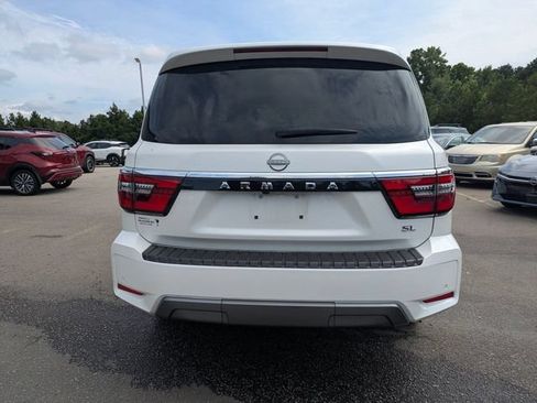 Used 2024 Nissan Armada SL w/ Captain's Chairs Package AWD/4WD image 3