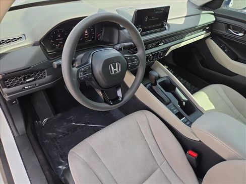 Used 2024 Honda Accord EX image 10