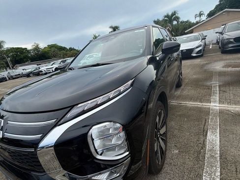 Used 2025 Mitsubishi Outlander SE AWD/4WD image 1