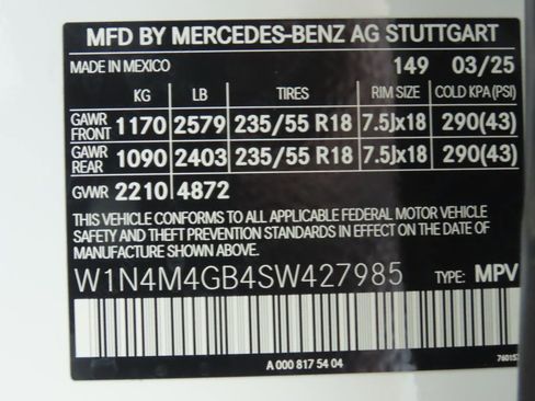 Certified 2025 Mercedes-Benz GLB 250 image 34