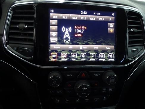 Used 2021 Jeep Grand Cherokee Summit image 13