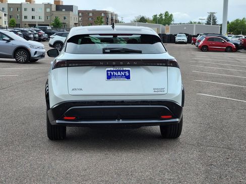 Used 2024 Nissan Ariya AWD image 6