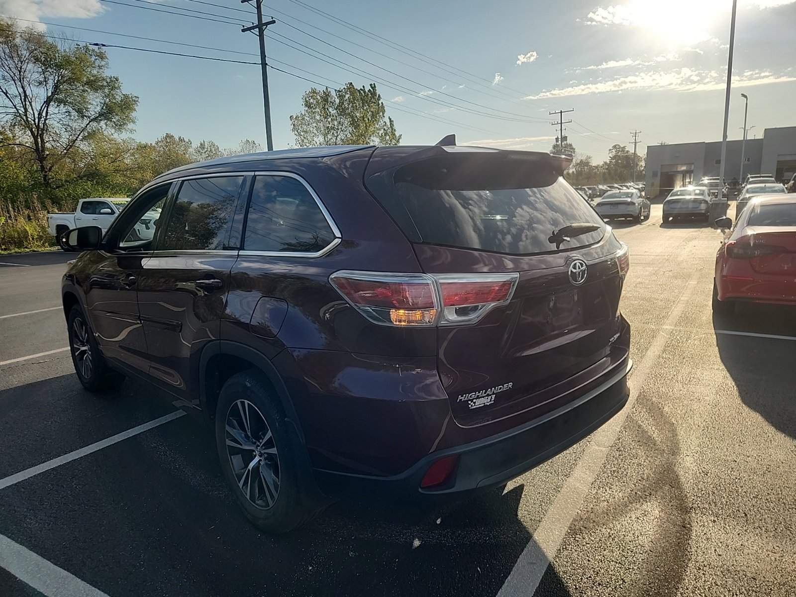 Used 2016 Toyota Highlander XLE AWD/4WD image 4