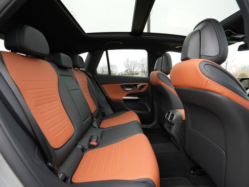 New 2026 Mercedes-Benz GLC 300 GLC 300 image 37