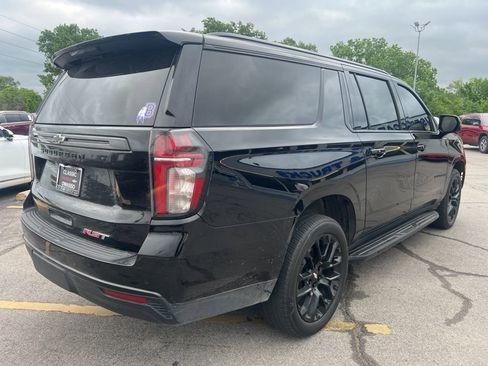 Used 2023 Chevrolet Suburban RST w/ Luxury Package AWD/4WD image 4
