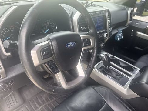 Used 2020 Ford F150 Lariat w/ Equipment Group 502A Luxury AWD/4WD image 12