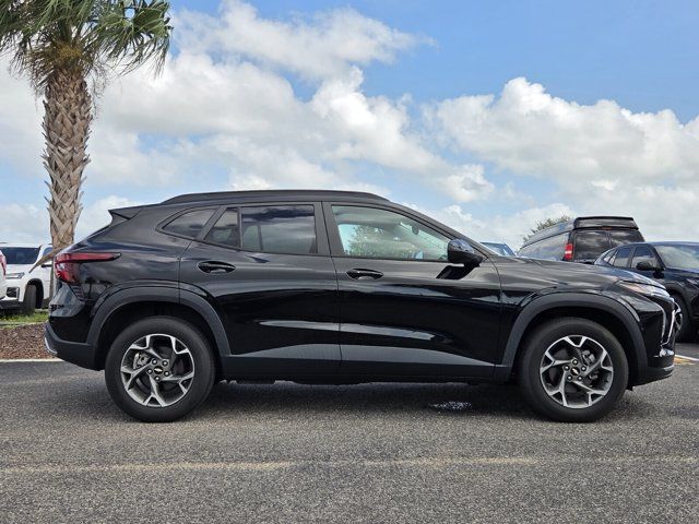 Certified 2024 Chevrolet Trax LT w/ Driver Confidence Package FWD image 7