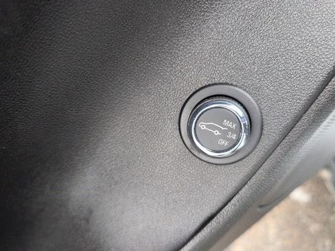 Certified 2022 Chevrolet Blazer LT w/ LPO, Black Accent Package image 18