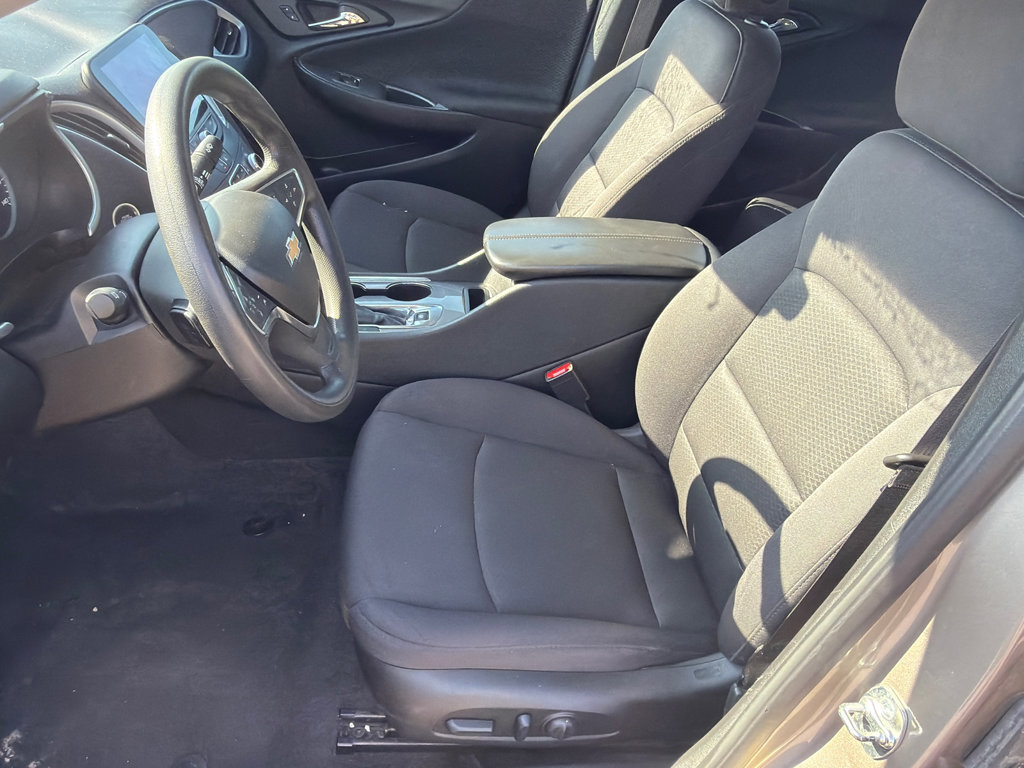 Used 2024 Chevrolet Malibu LT FWD image 9