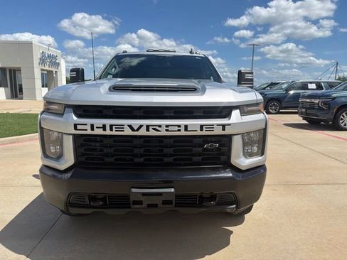 Used 2021 Chevrolet Silverado 2500 Custom w/ Custom Value Package AWD/4WD image 3