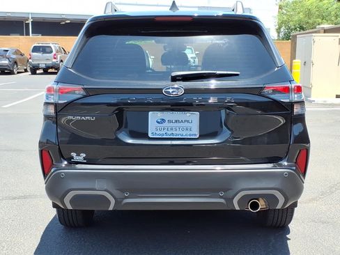 Used 2025 Subaru Forester Limited AWD/4WD image 6