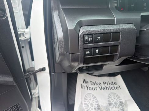 Used 2024 Toyota Tacoma SR RWD image 14