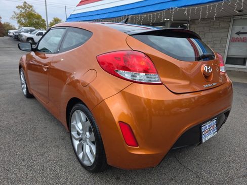 Used 2013 Hyundai Veloster w/ Style Pkg image 20