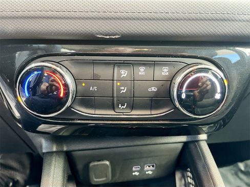 Used 2024 Chevrolet TrailBlazer LT image 15