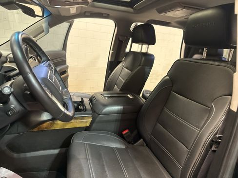 Used 2016 GMC Yukon Denali w/ Open Road Package AWD/4WD image 16