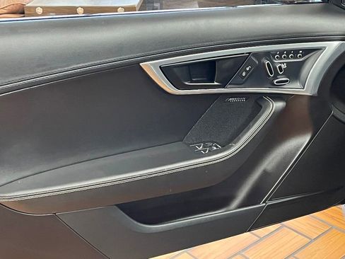 Used 2020 Jaguar F-TYPE Coupe image 17