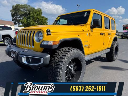 Used 2019 Jeep Wrangler Unlimited Sahara w/ Uconnect 4C Nav & Sound Group AWD/4WD image 1
