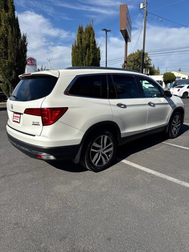 Used 2018 Honda Pilot Elite image 6