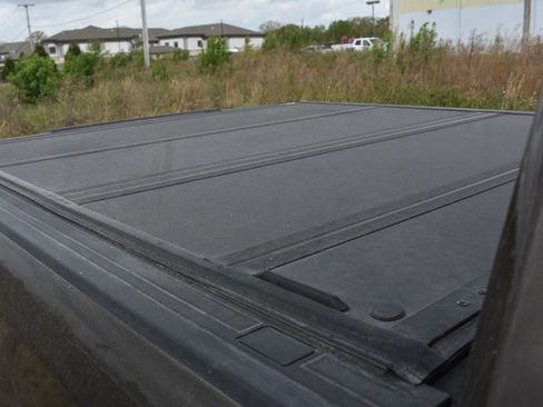 Used 2023 Chevrolet Silverado 1500 LTZ image 5