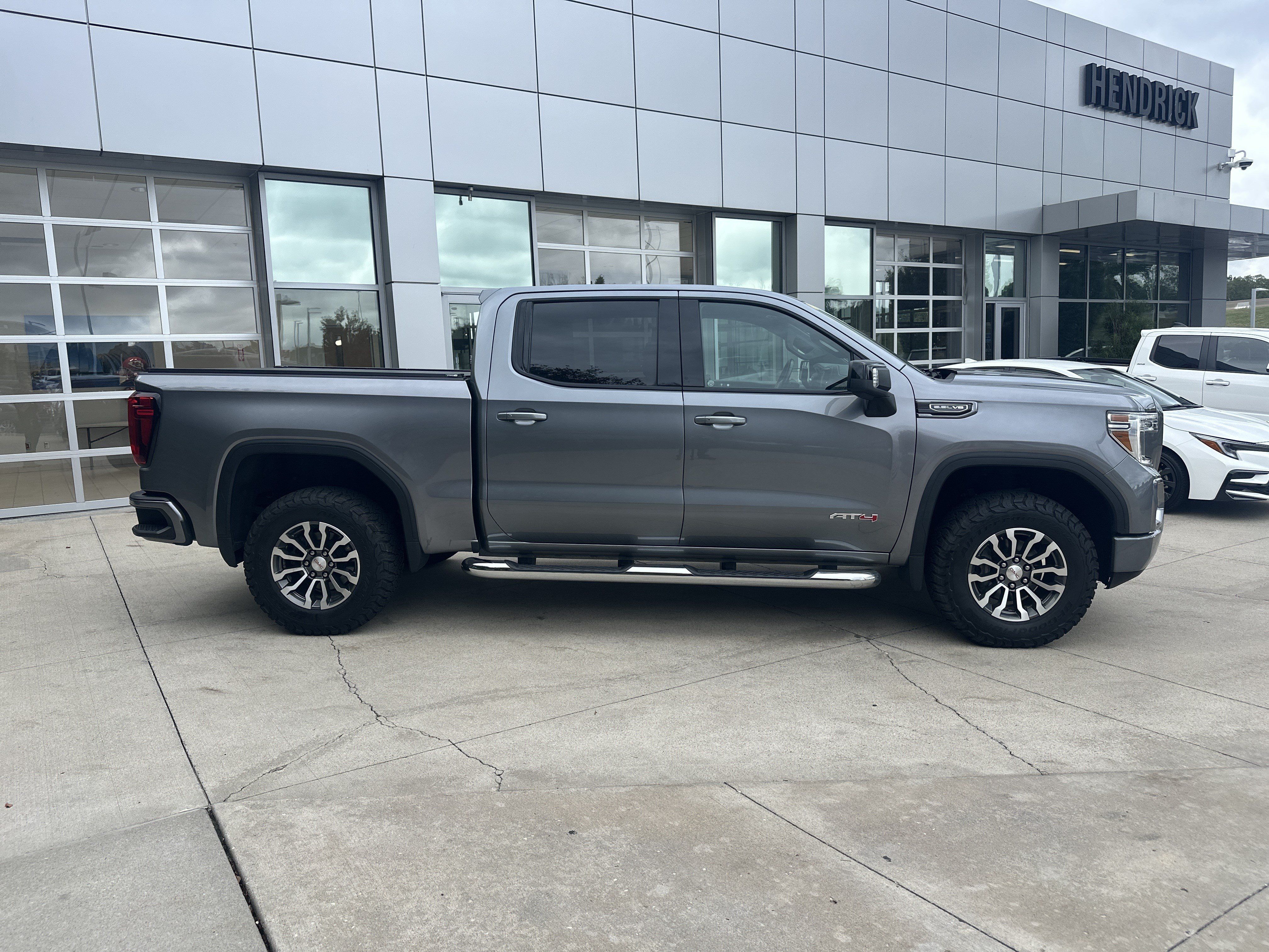 Used 2021 GMC Sierra 1500 AT4 w/ AT4 Preferred Package AWD/4WD image 10