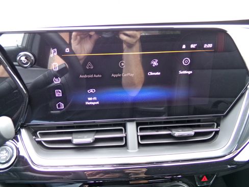 New 2026 Chevrolet Trax RS w/ Sunroof Package FWD image 9