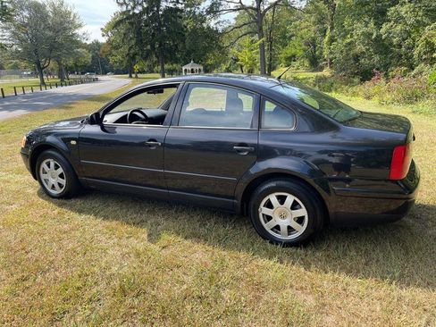 Used 1999 Volkswagen Passat GLS image 11