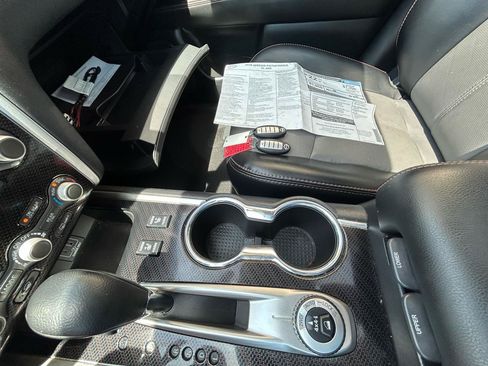 Used 2020 Nissan Pathfinder SL AWD/4WD image 13