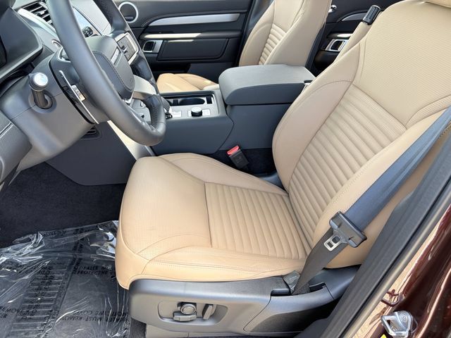 New 2026 Land Rover Discovery Limited Edition AWD/4WD image 6