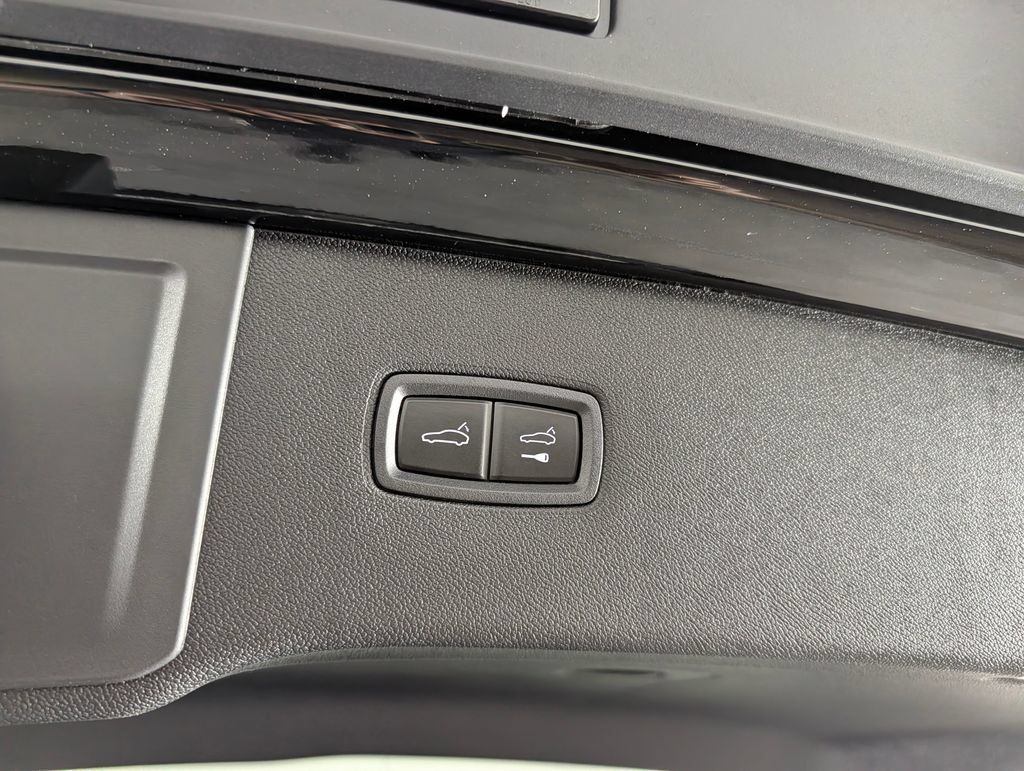New 2026 Porsche Cayenne AWD/4WD image 17