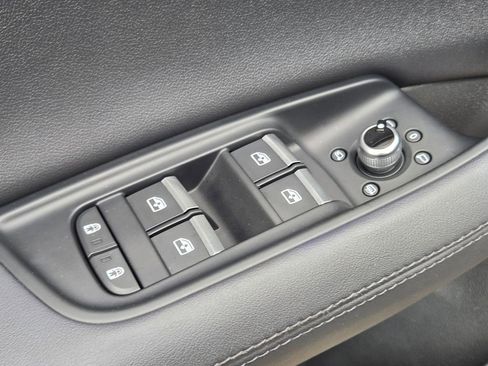 Certified 2024 Audi Q7 3.0T Premium Plus image 31