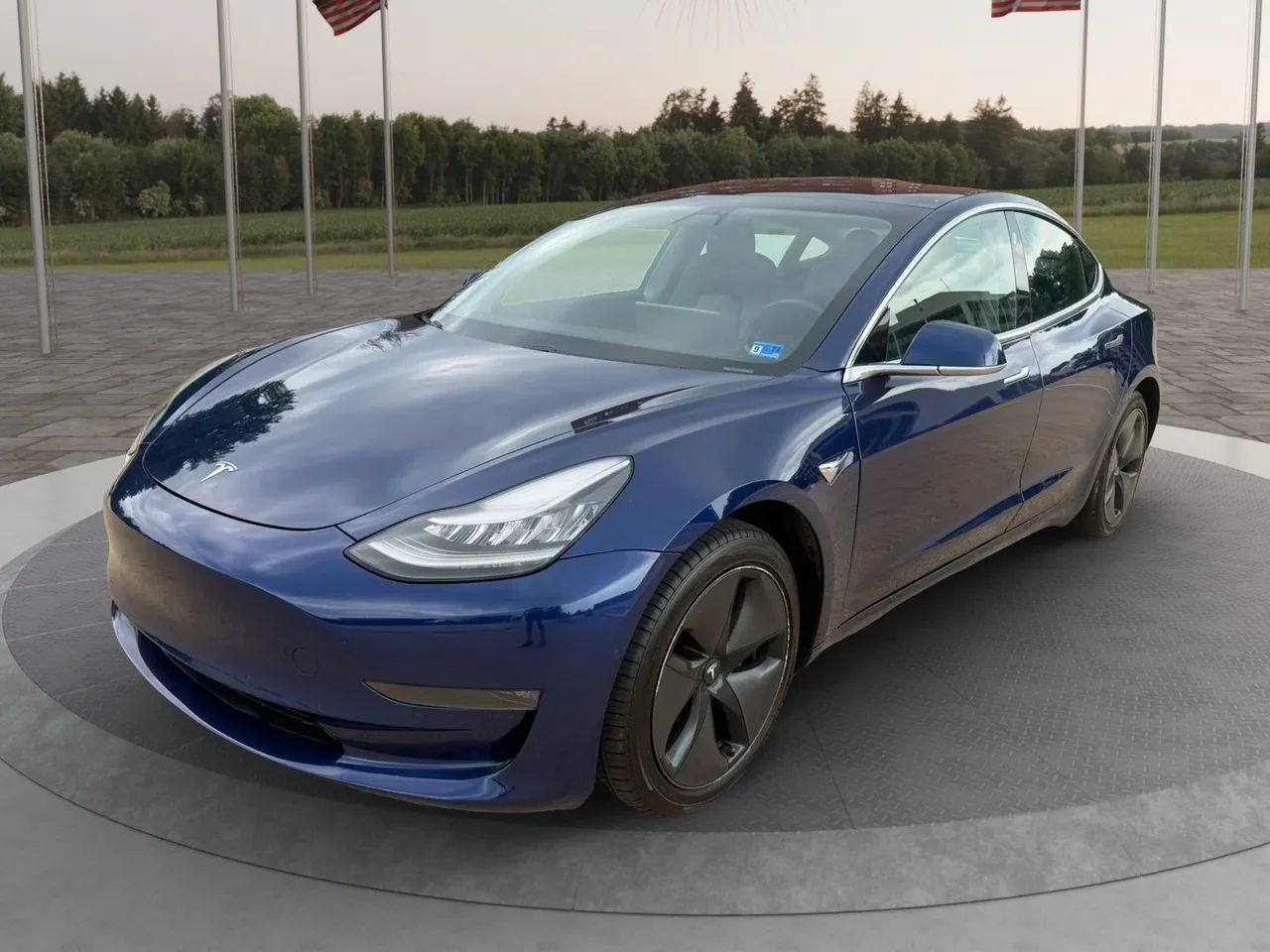 Used 2018 Tesla Model 3 Mid Range RWD image 14