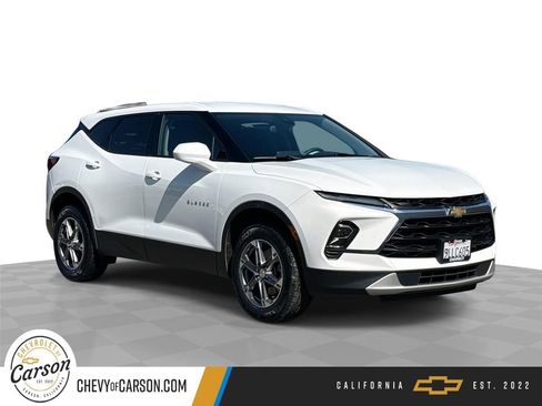 Used 2024 Chevrolet Blazer LT image 1