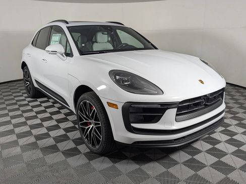 New 2026 Porsche Macan S AWD/4WD image 9