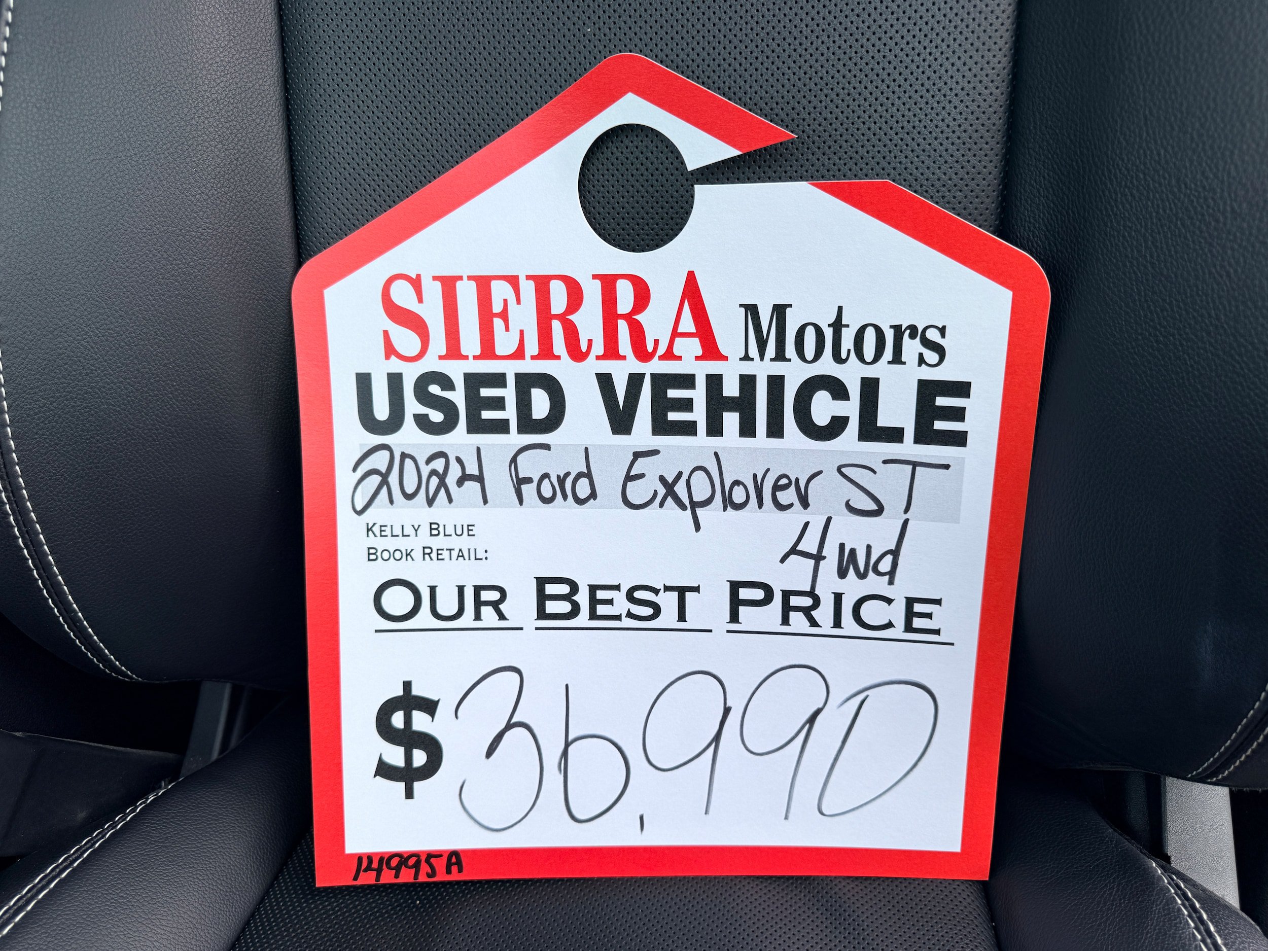 Used 2024 Ford Explorer ST w/ Equipment Group 401A AWD/4WD image 11