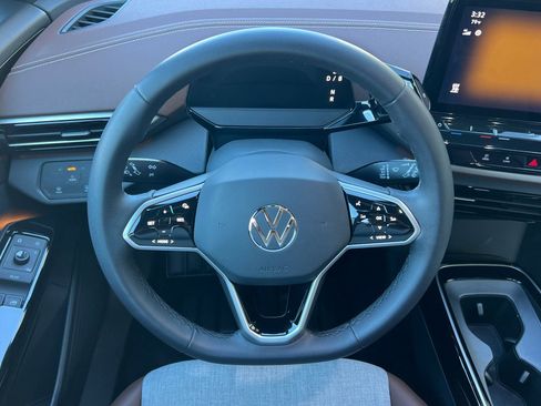 Used 2023 Volkswagen ID.4 Pro image 14