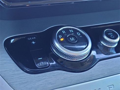 New 2025 Ford Expedition Platinum w/ Driver's Package image 19