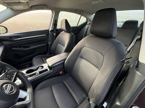 Used 2023 Nissan Altima 2.5 S image 39