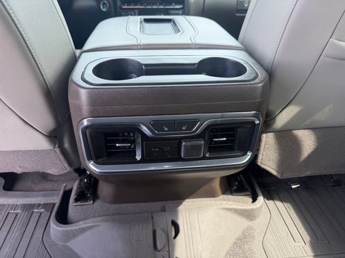 Used 2019 GMC Sierra 1500 SLT w/ SLT Premium Plus Package AWD/4WD image 26
