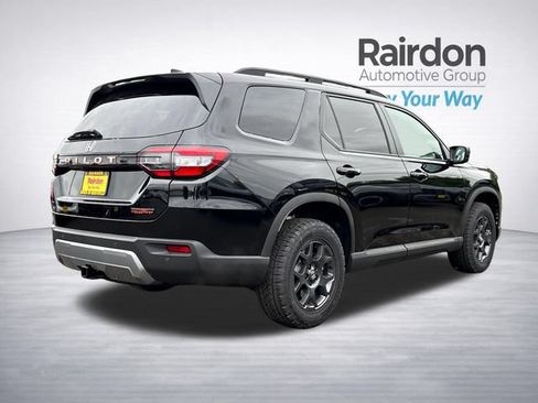 Used 2026 Honda Pilot TrailSport image 7