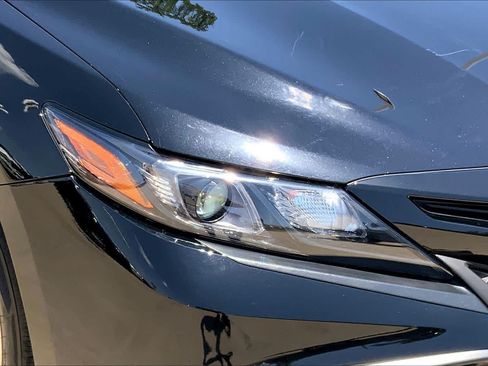 Used 2023 Toyota Camry SE FWD image 26