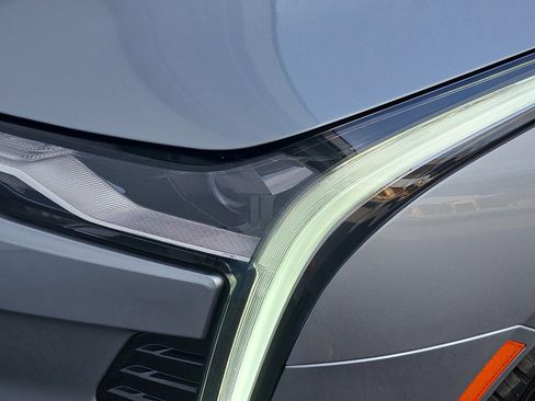 Certified 2023 Cadillac CT4 Luxury w/ Sun And Sound Package image 11