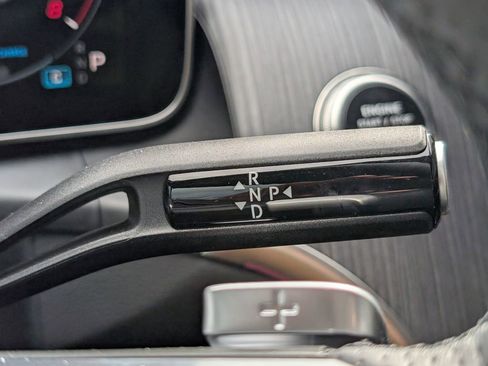 Used 2026 Mercedes-Benz GLC 300 4MATIC image 19