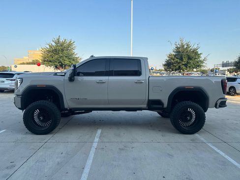 Used 2026 GMC Sierra 2500 AT4 w/ AT4 Premium Plus Package AWD/4WD image 3