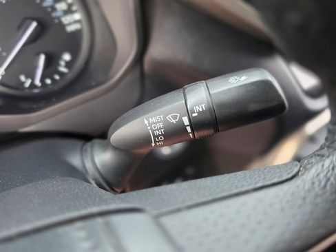 Used 2022 Toyota Tundra SR5 w/ SR5 Premium Package image 35