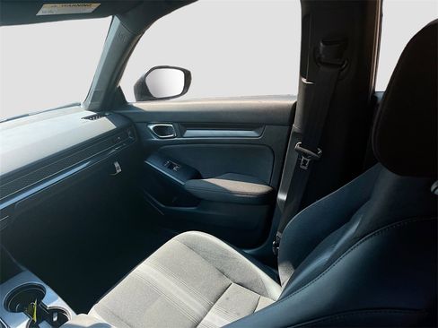 Used 2025 Honda Civic Sport image 21