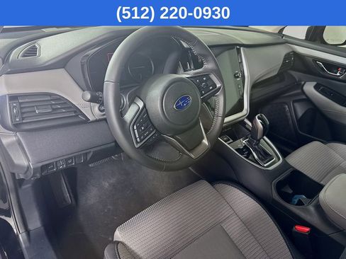 Used 2025 Subaru Outback Premium AWD/4WD image 10